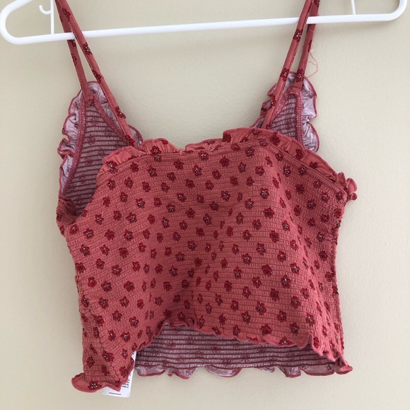Red daisy print, Cotton On cropped tank, Medium - Picture 6 of 6